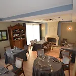 Logis Le Saint Georges Hotel 3*