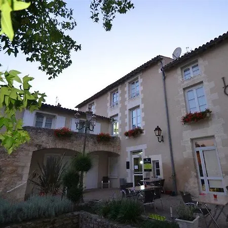 Logis Le Saint Georges Hotel 3*