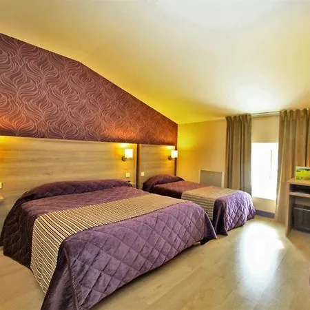 Logis Le Saint Georges Hotel