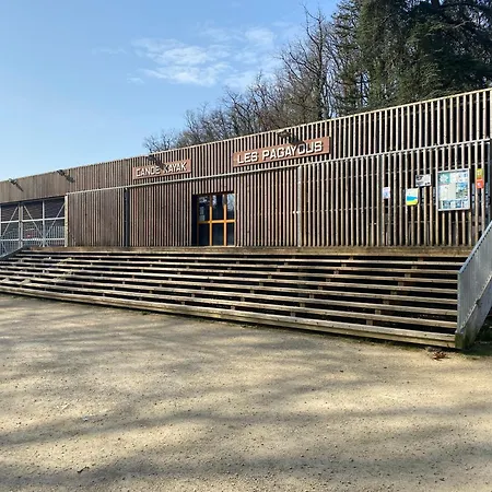 Logis Le Saint Georges 호텔 3*