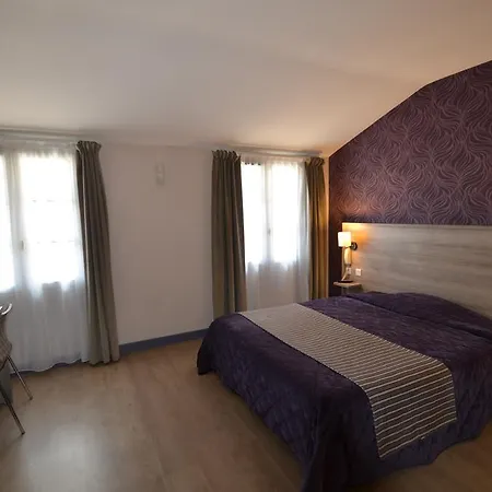 Logis Le Saint Georges Hotel Vivonne