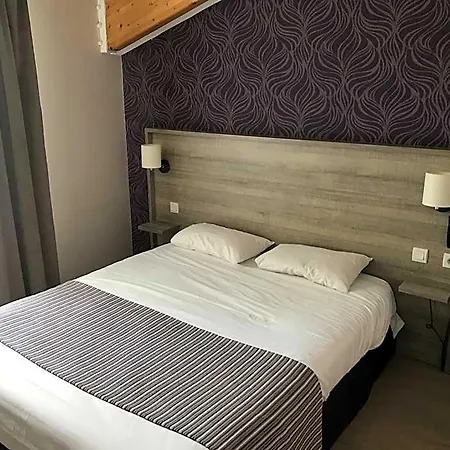 Logis Le Saint Georges Hotel Vivonne