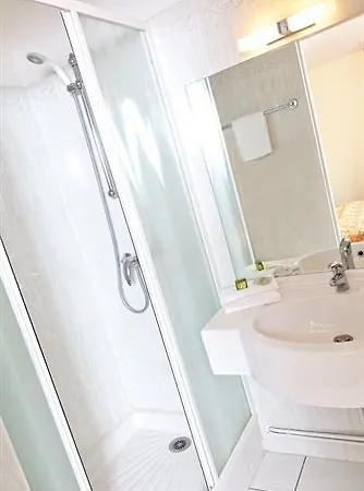 Logis Le Saint Georges 호텔 3*