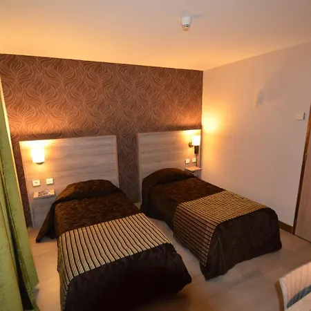 Logis Le Saint Georges Hotel Vivonne