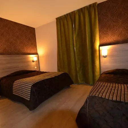 Logis Le Saint Georges Hotel
