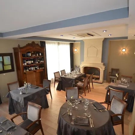 Logis Le Saint Georges Hotel 3*