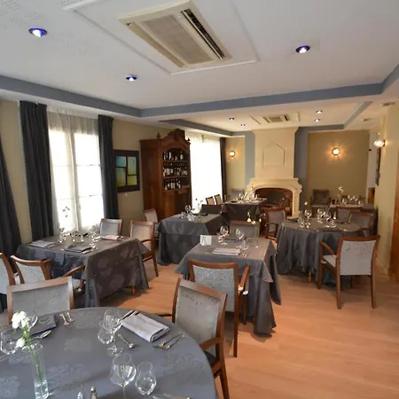 Logis Le Saint Georges Hotel