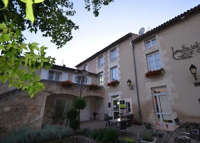 Logis Le Saint Georges Hotel 3*