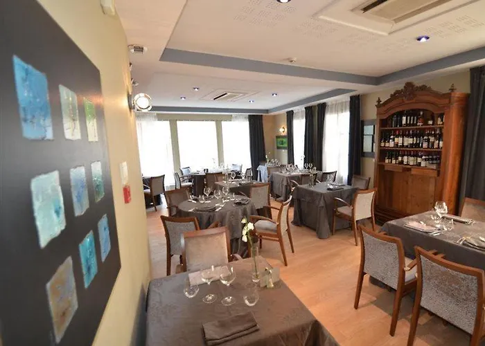 Logis Le Saint Georges Hotel 3*