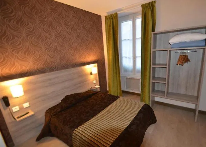 Logis Le Saint Georges 3* Vivonne