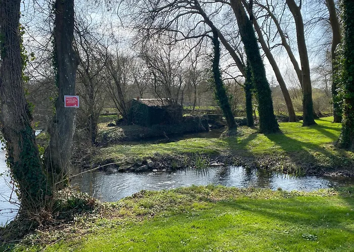 Logis Le Saint Georges Hotel 3*