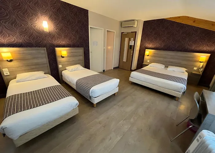 Logis Le Saint Georges Hotel