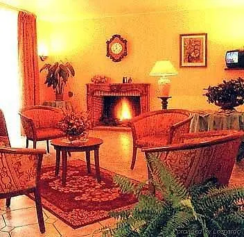 Logis Le Saint Georges Hotel 3*