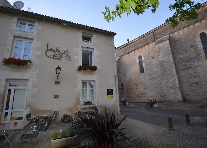 Logis Le Saint Georges Hotel