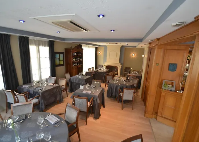 Hotel Logis Le Saint Georges 3*